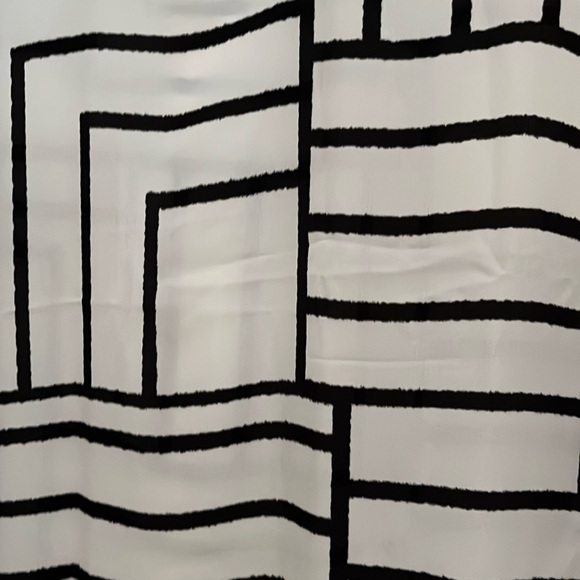 Maurice’s Atwood 3/4 Sleeve Blouse White with Black 4X NWT - Picture 2 of 6